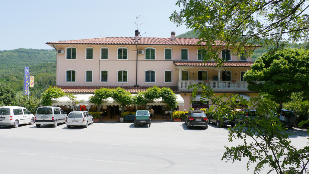 Albergo Ristorante Sterlina Grizzana Exterior photo